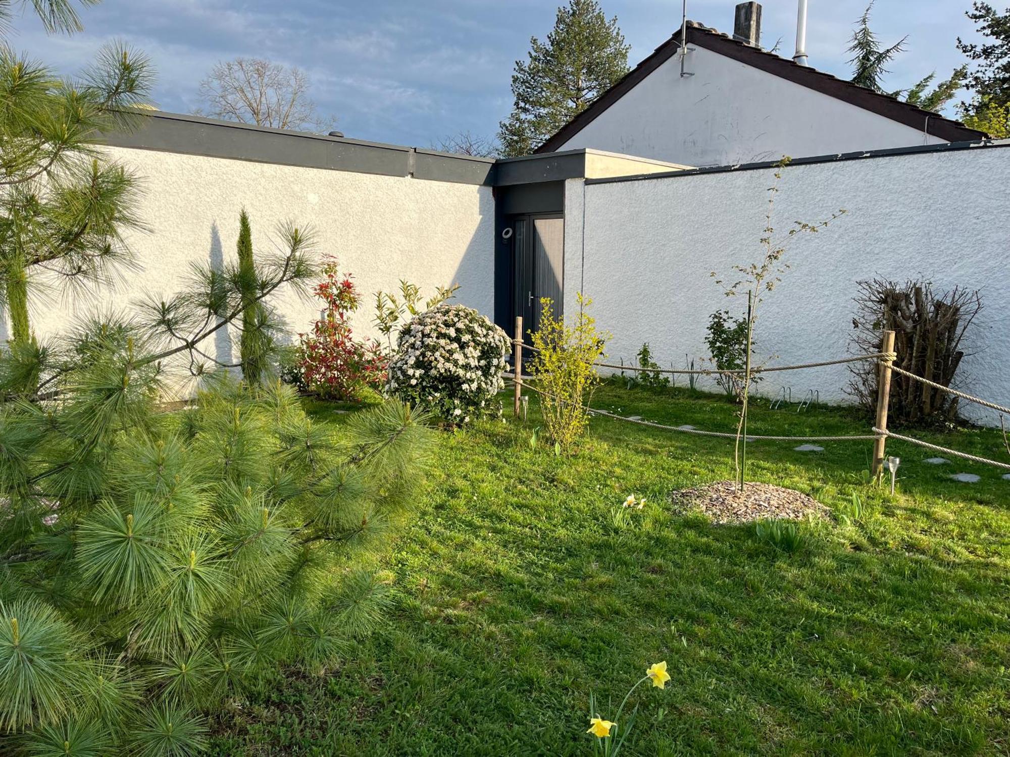 Les Pins De Talant , Au Calme En Rez De Jardin Apartment Exterior foto